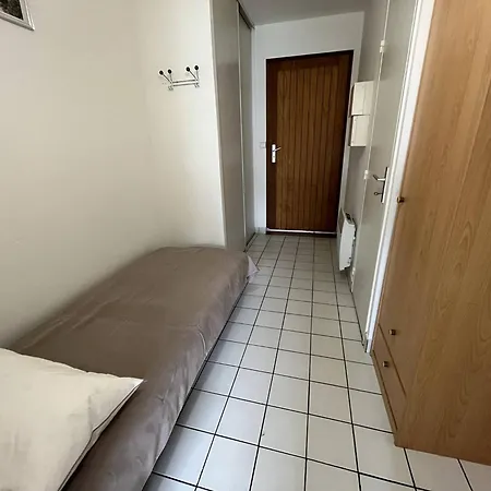 Apartment T2 A St Jean De Monts Avec Balcon Et Parking Prive - Fr-1-324a-67 *